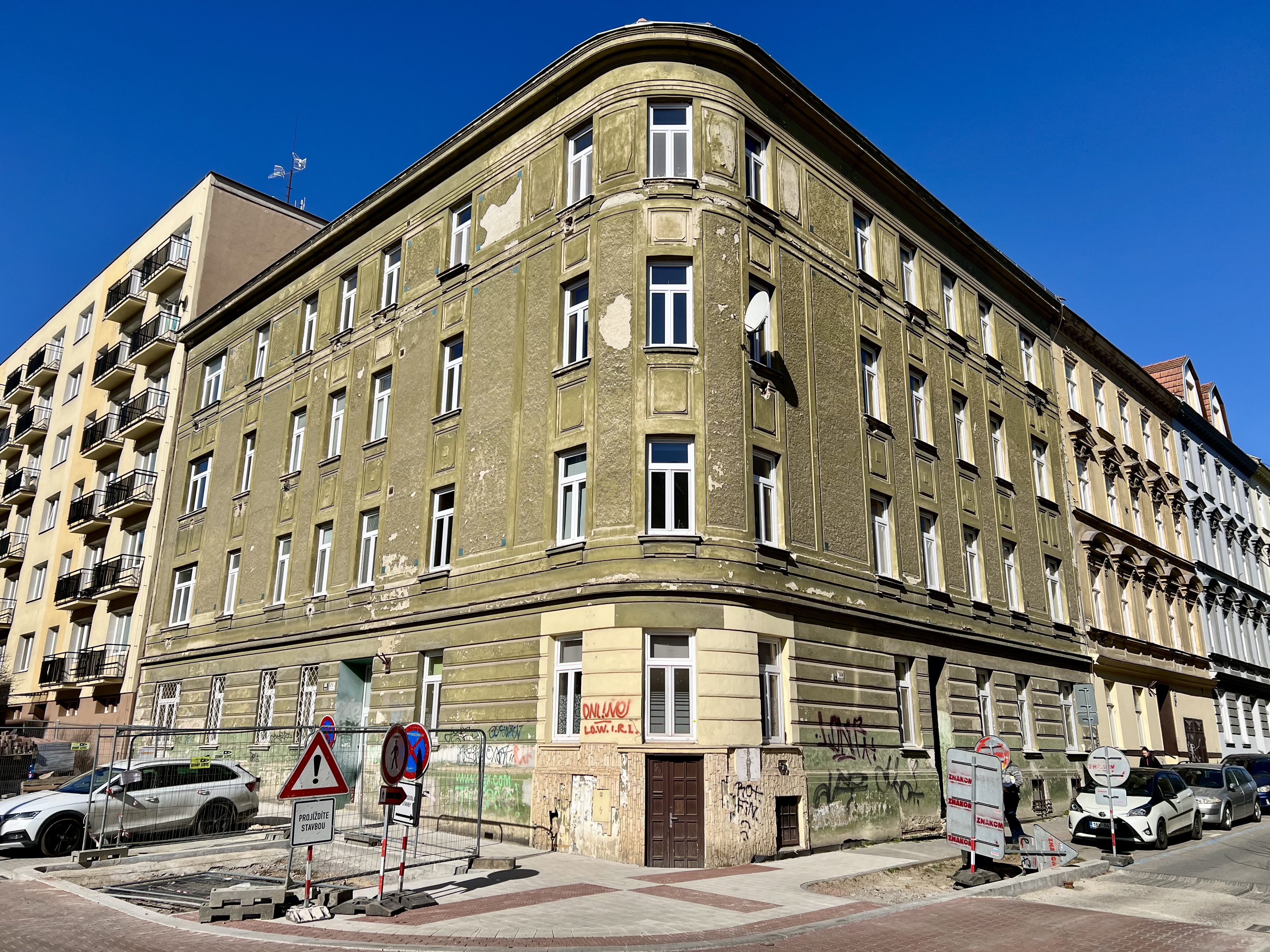 Bayerova Residence is now owned by Fidurock